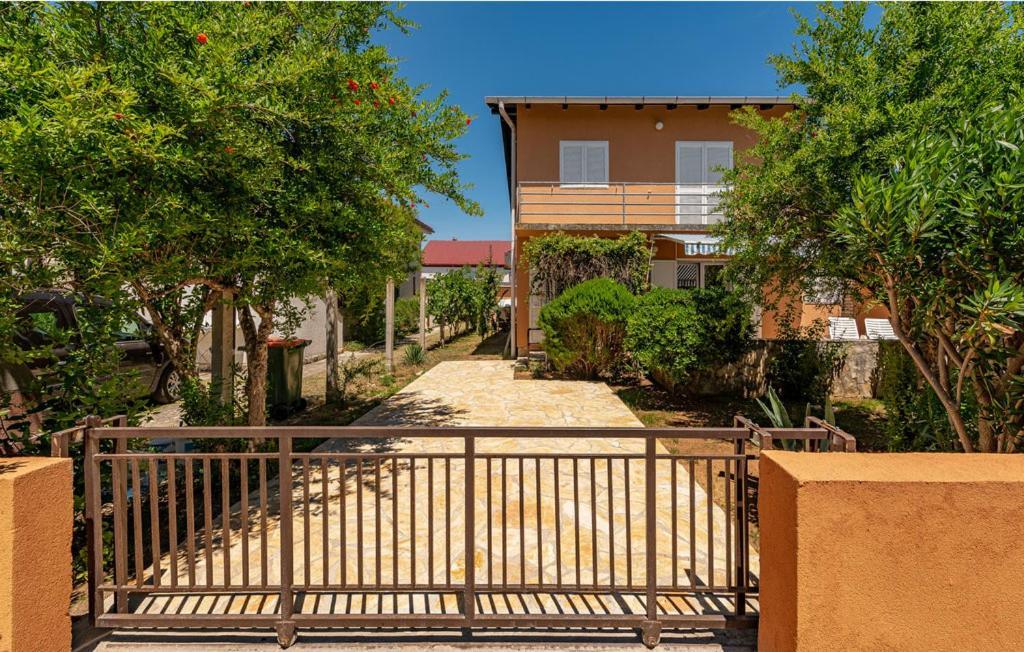 Apartment Neven Привлака Екстериор снимка