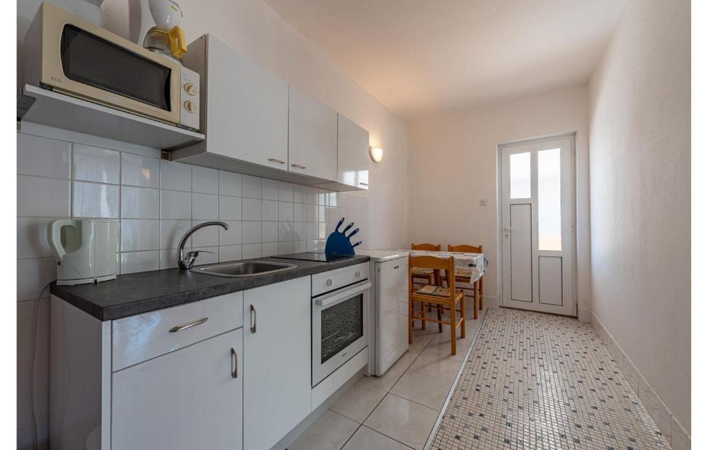Apartment Neven Привлака Екстериор снимка