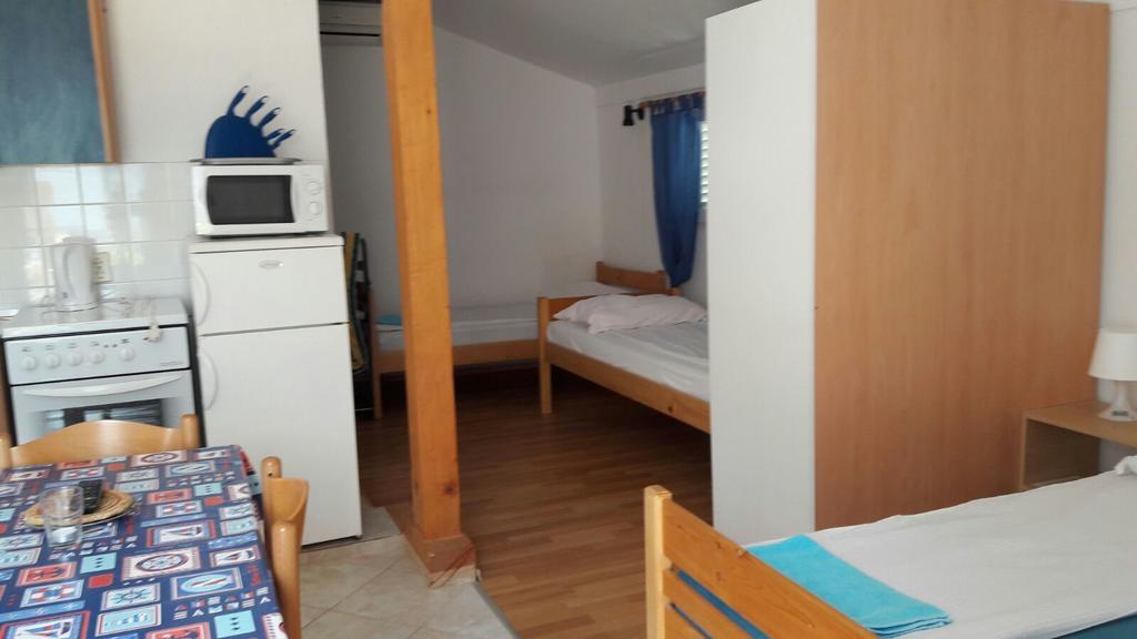 Apartment Neven Привлака Екстериор снимка